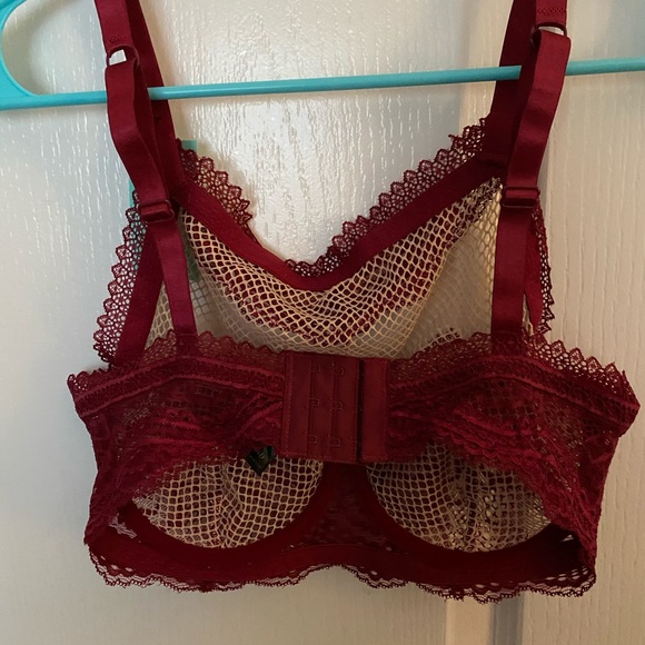 NWT red and beige Fredericks Hollywood bra 34D - Picture 4 of 4